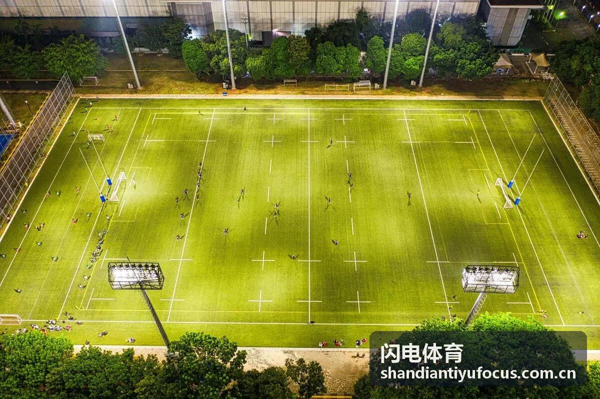 闪电体育训练数据专题封面